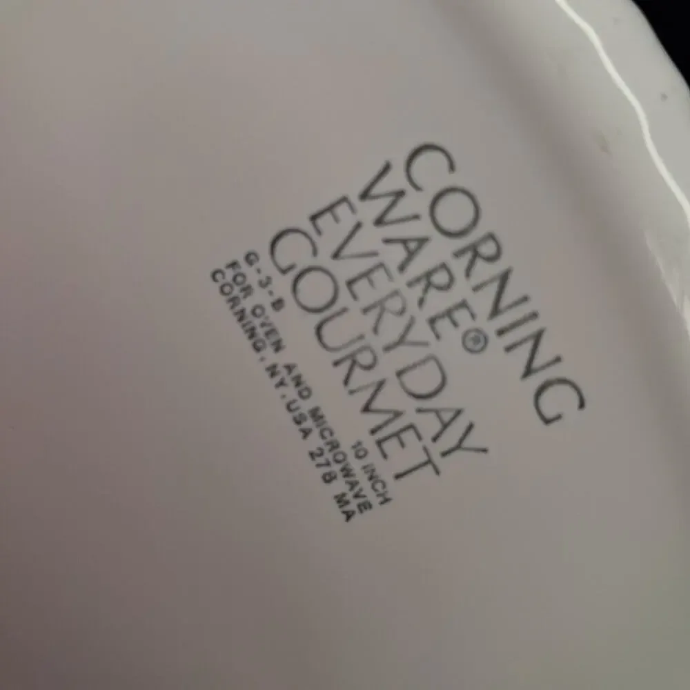 Corning Ware G-3-B (F-3-B) French White 10 inch Round Quiche/Pie Baking Dish